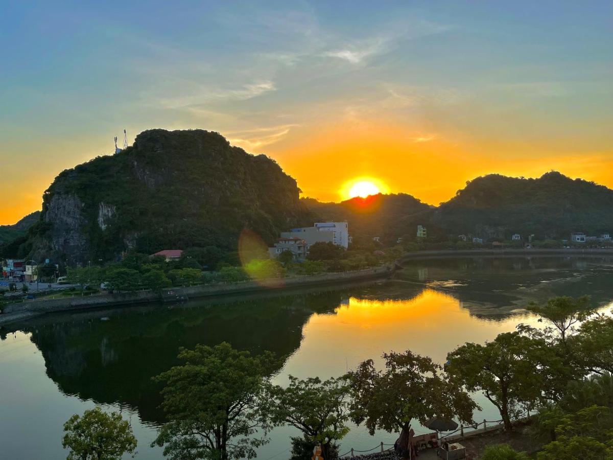 Cat Ba Rosalia Hotel Dong Khe Sau Eksteriør bilde